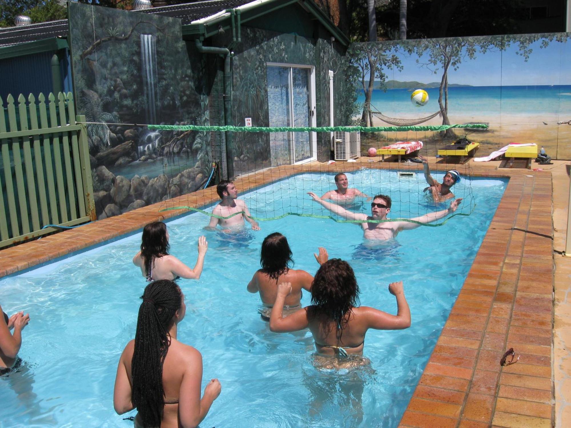 Aussitel Backpackers Hostel Кофс Харбър Екстериор снимка